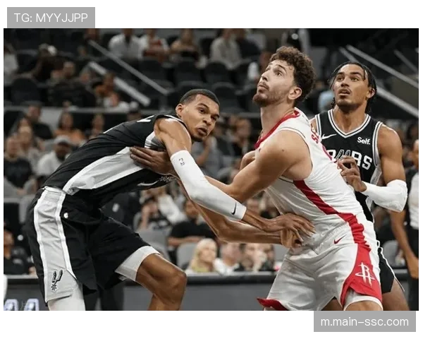 马刺在牛仔竞技客场之旅前 战力稳居前三展现黑马本色